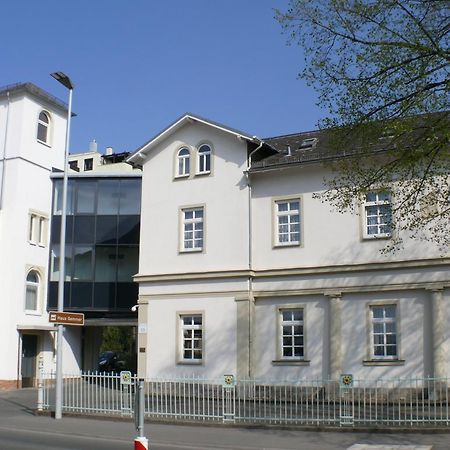 Hotel Garni - Haus Gemmer Кобург Экстерьер фото