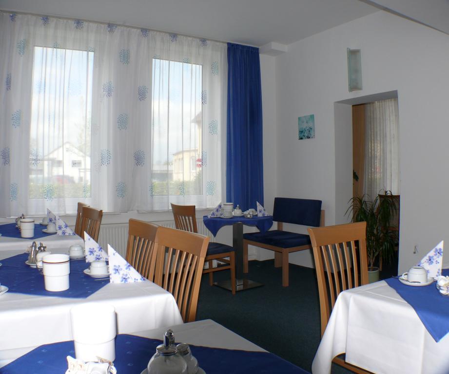 Hotel Garni - Haus Gemmer Кобург Экстерьер фото